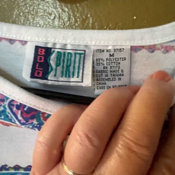 Vintage 90’s Bold Spirit size M boxy Aztec striped boho oversized top. - Picture 4 of 7